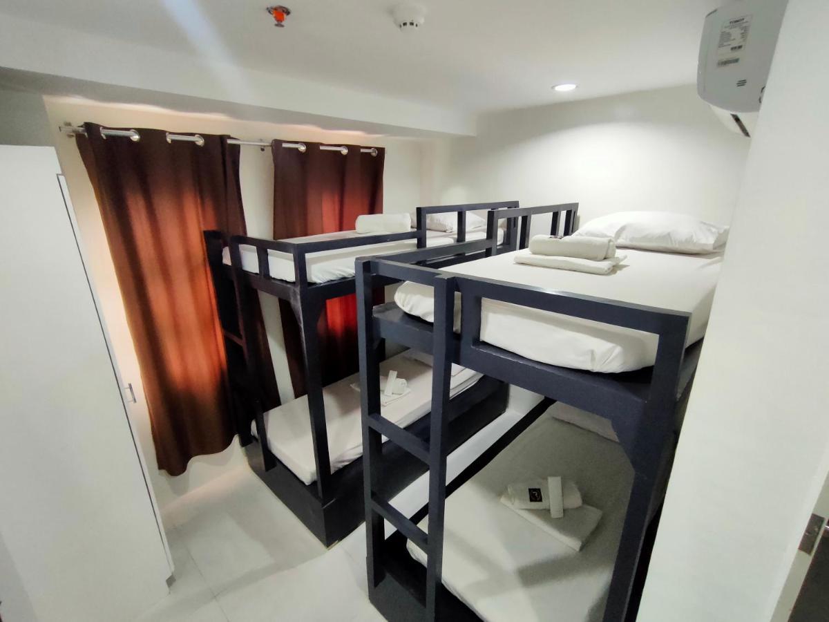 Villa Rosita Hotel Naga City By Reddoorz Exterior photo