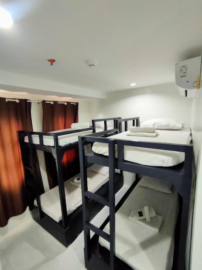 Villa Rosita Hotel Naga City By Reddoorz Exterior photo