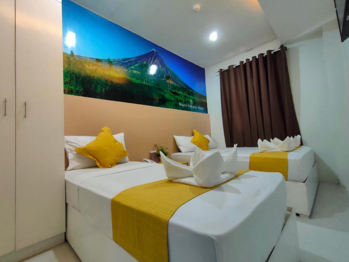 Villa Rosita Hotel Naga City By Reddoorz Exterior photo