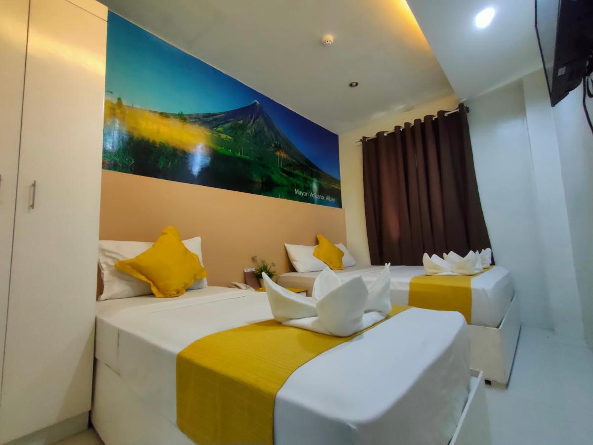 Villa Rosita Hotel Naga City By Reddoorz Exterior photo
