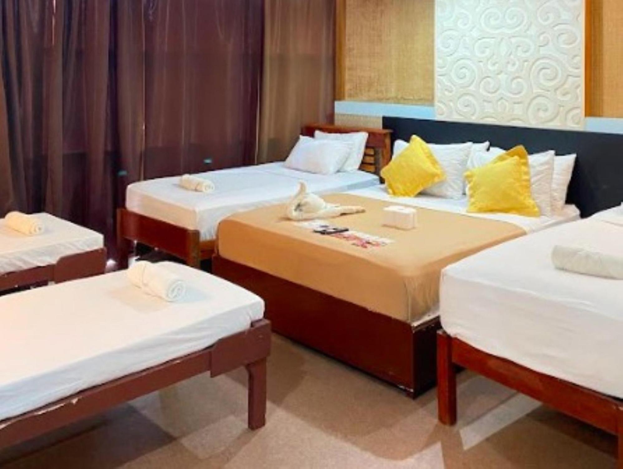 Villa Rosita Hotel Naga City By Reddoorz Exterior photo