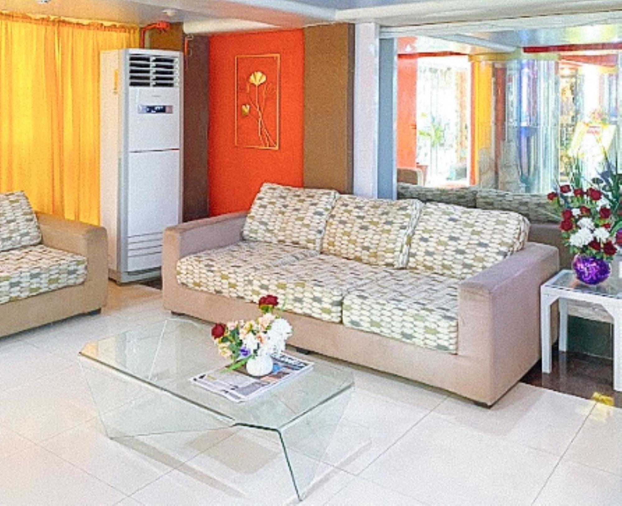 Villa Rosita Hotel Naga City By Reddoorz Exterior photo